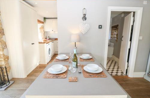 Kingham House | The Tap Room