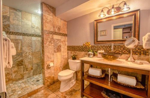 Cottonwood Hotel | The Tavern Hotel