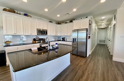 Rockport House | The Teal Turtle Retreat-Pool and Hot Tub!