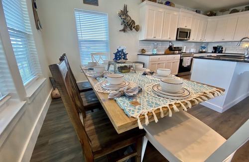 Rockport House | The Teal Turtle Retreat-Pool and Hot Tub!