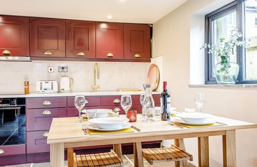 Warminster Cottage | The Telephone Exchange