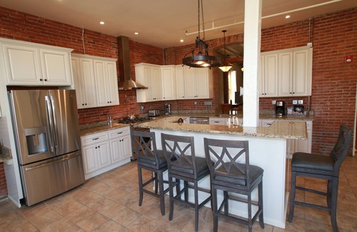 Historic Downtown Lancaster Apartment | The Teller House on Prince