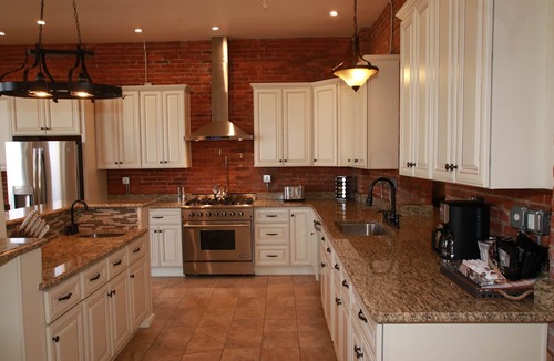 Historic Downtown Lancaster Apartment | The Teller House on Prince