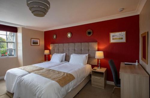 Morebattle Hotel | The Templehall