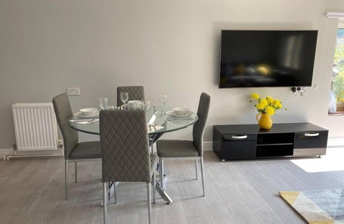 Bathford Apartment | The Terrace - Annexe with views