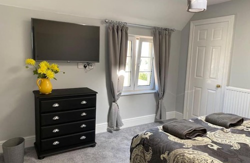 Bathford Apartment | The Terrace - Annexe with views