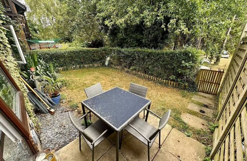 Redbourn Apartment | The terrace
