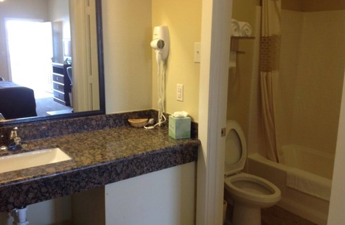 Gonzales Hotel | The Texas Lodge