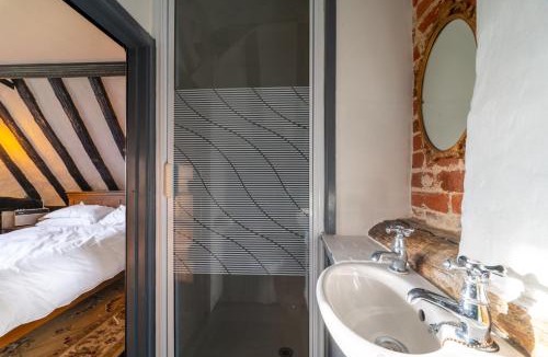 Fressingfield House | The Thatched Lodge