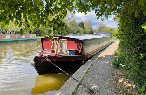 Uxbridge South Boat Rental | The Thistle Dream Widebeam Boat