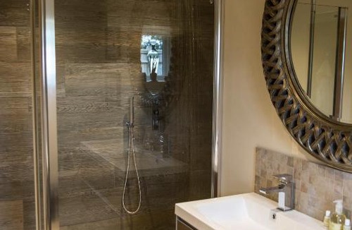 Abbess Roding Hotel | The Three Chimneys Country Pub