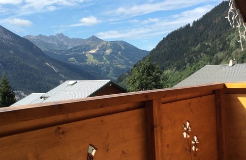 Champagny-en-Vanoise Ski Chalet | THE THREE SNAP HOOKS