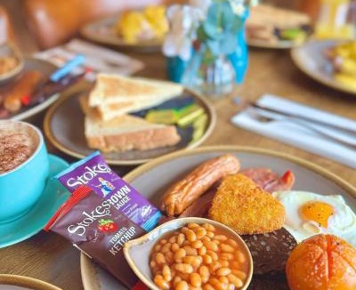 Stuckton Hotel | The Three Lions