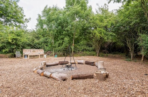 Inkberrow Cabin | The Three Mile Hideaway