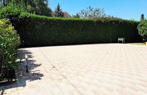 Les Breviaires Cottage | The three palm trees : Private garden, Hot tub