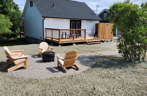 Bay Roberts House | The Three Sisters: Slipway Retreat