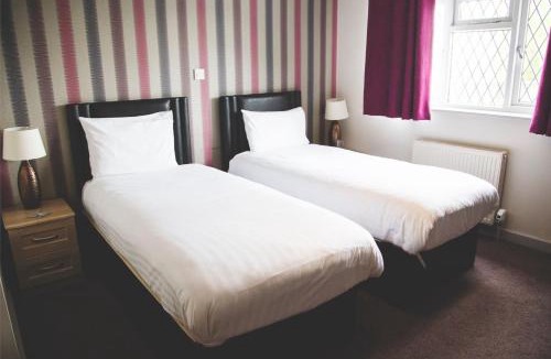 Coughton Hotel | The Throckmorton