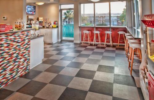 Yamacraw Village Hotel | The Thunderbird Inn