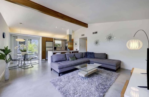 South River City House | The Tiffany | Pet-Friendly SoCo Townhome