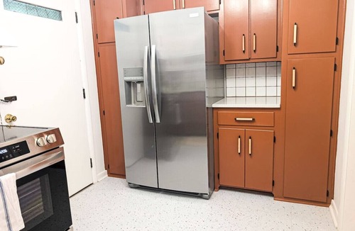 Columbia Apartment | The Tiki Suite | 2BR 2BA | Newly Renovated!