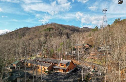 Gatlinburg Hotel | The Timber at Holly Branch