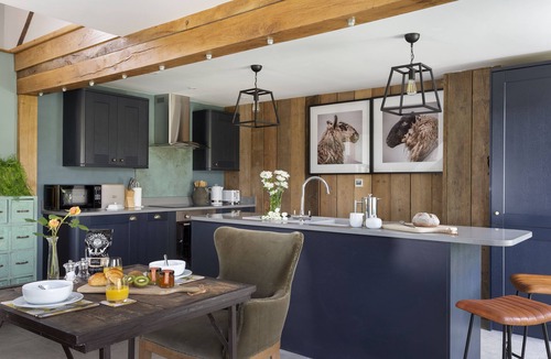 Downton on the Rock Apartment | The Timber Barn is a charming, romantic barn conversion