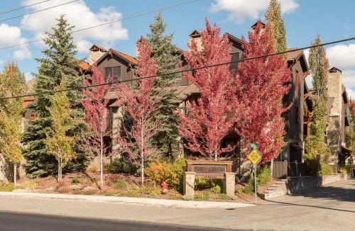 Ketchum House | The Timbers 2G