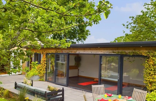 Nettlestone House | The Timbers Eco-Luxe Home with Yoga Cabin