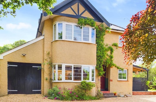 Nettlestone House | The Timbers Eco-Luxe Home with Yoga Cabin