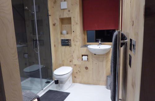 Portnalong House | The Tin Church