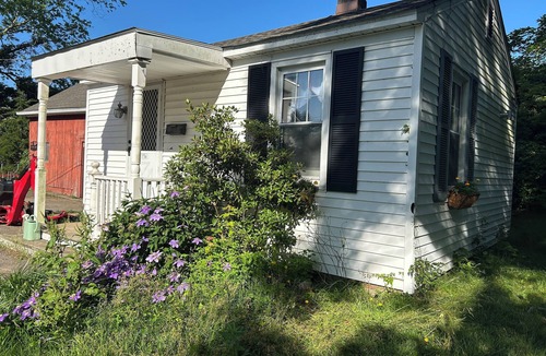Oakdale Cottage | The Tiny Cottage on The Ranch