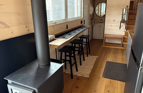 Georgian Bluffs Cabin | The Tiny House
