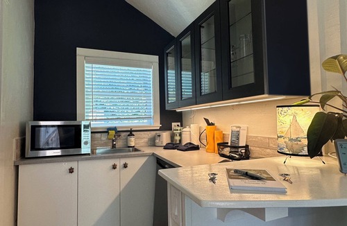 Guerneville Cabin | The Tiny Tipsy Turtle