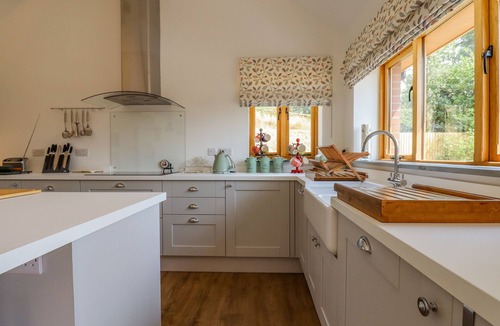 Ash Mill Cottage | THE TITHE BARN, pet friendly, with open fire in South Molton