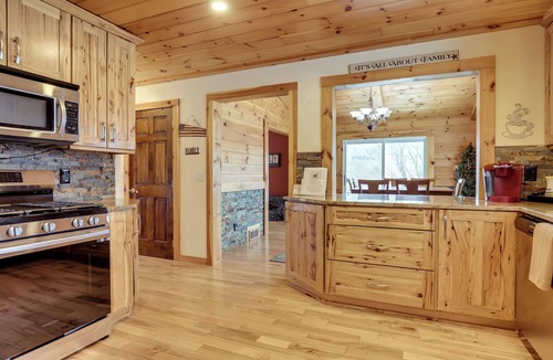 Canandaigua House | The Toasted Marshmallow Ski & Lake Retreat