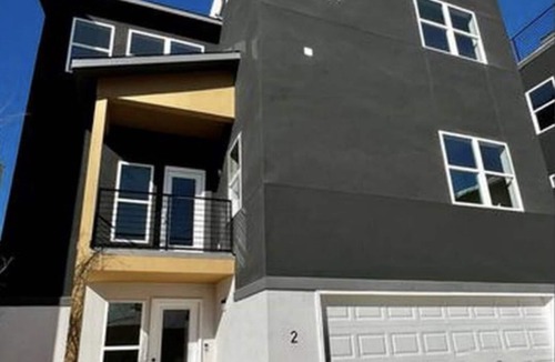 Five Points House | The Tobin house with flat roof top access , walking distance to downtown