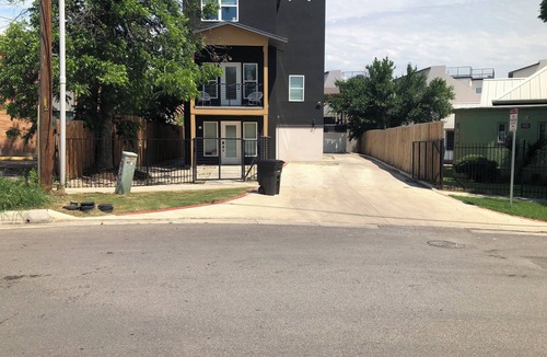 Five Points House | The Tobin house with flat roof top access , walking distance to downtown
