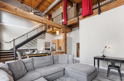 Wholesale District Apartment | The Top Floor Penthouse 4 BR 3 Bath 2 000 Sq Ft