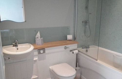 The Lizard Hotel | The Top House Inn