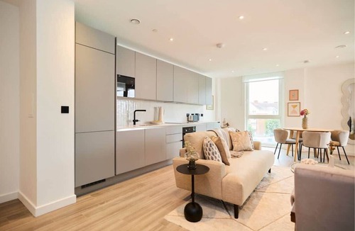 Tottenham Green Apartment | The Tottenham Escape - 2BDR flat with Balcony