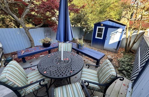 Lambertville House | The Tow Path House On D&R Canal