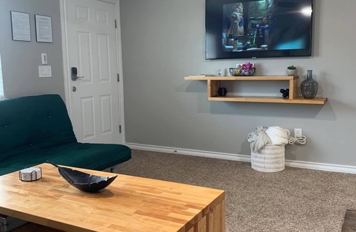 Canyon Apartment | The Town Square View