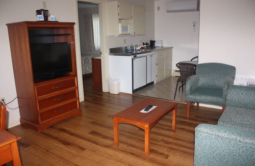 Skowhegan Hotel | The Towne Motel