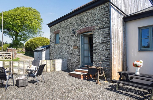 Brayford Cottage | The Tractor Barn - UK49678