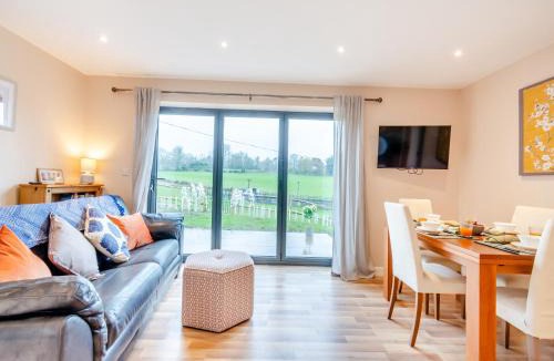 Five Oak Green House | The Tractor Shed