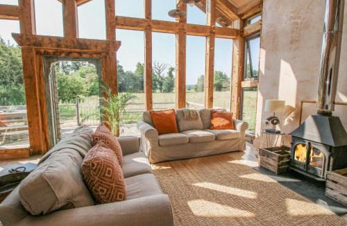 Wollerton House | The Tractor Shed