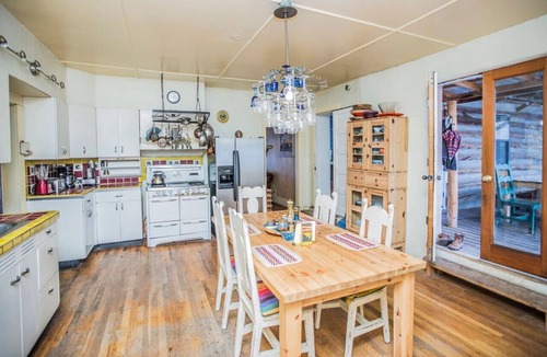 San Cristobal Cabin | THE TRADING POST