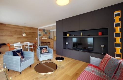 St. Moritz Apartment | The traditional residential building "Au Reduit" is located in the heart of St.