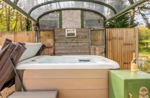 Foxley Other | The Train Carriage