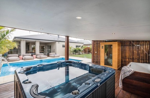 Safety Beach House | The Tranquil Retreat - Harbourside Haven @ Martha Cove